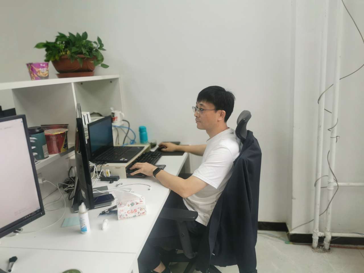 【国庆坚守，此刻我在岗】问鼎娱乐app人全力备战今冬供暖（二）(图3)